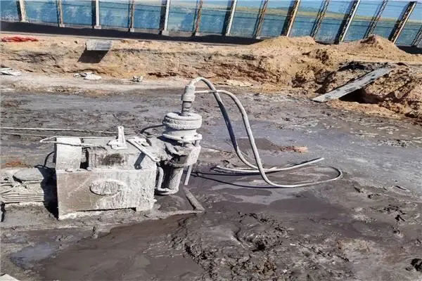 隆广镇水泡基础注浆加固